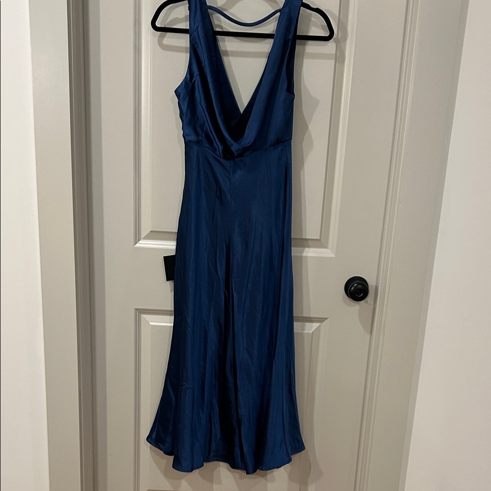Lulu's Navy Blue Backless V-Neck Slip Dress Size S - Picture 6 of 8
